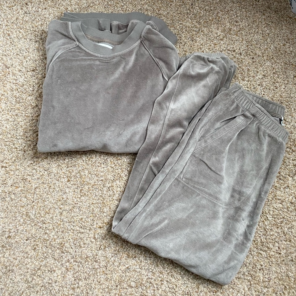 Aerie velour matching sweat set